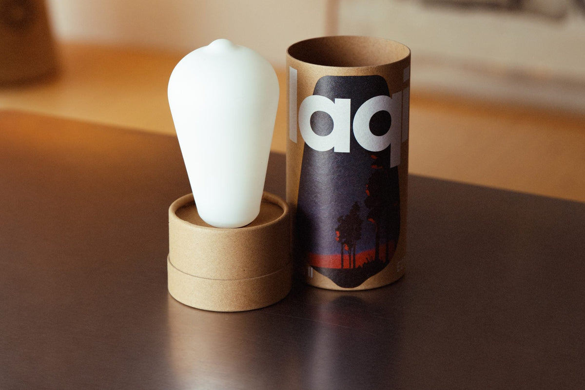 Ampoule laqi L'Oblong et sa boîte